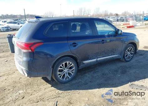 2017 Mitsubishi Outlander Se/Sel z USA, uszkodzony, nr VIN JA4AD3A32HZ034607
